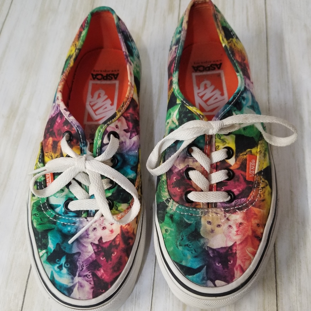 Rainbow cat Van's size 7.5